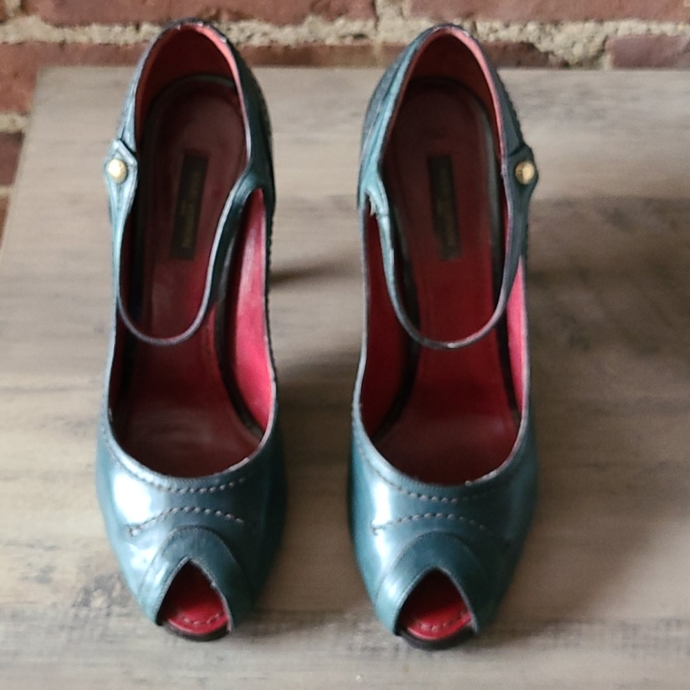Louis Vuitton Drouot pump